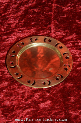 Kerzenstnder Messingteller/ glnzend/ mit Mond und Stern durchbrochen