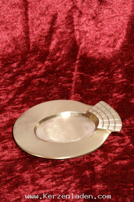 Kerzenstnder/ Messing/ matt/ oval Handarbeit der Firma Sandner