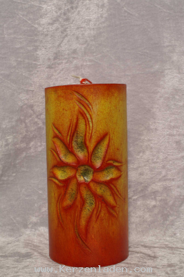 Seyko-Kerze klein rot-orange Blume handgefertigt