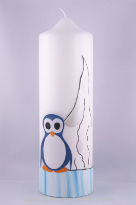 Anlasskerze, Geburtstag, Pinguin mit Eisberg Motiv von Hand in Wachs gelegt und bemalt 