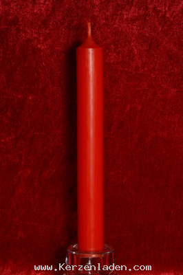 rot Stabkerze 180x22mm  durchgefärbt aus hochwertigen Parafinwachs erfüllt die Anforderungen nach dem Ral-Gütezeichen RAL-GZ 041 Kerzen