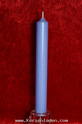 hellblau Stabkerze 180x22mm  durchgefärbt aus hochwertigen Parafinwachs erfüllt die Anforderungen nach dem Ral-Gütezeichen RAL-GZ 041 Kerzen
