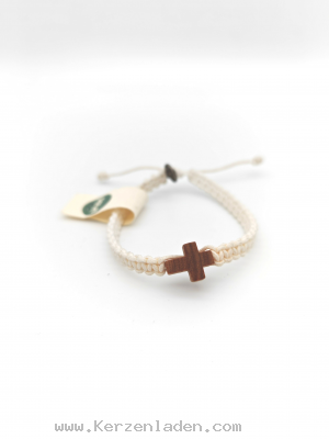 Armband weis, geknüpft mit Holzkreuz