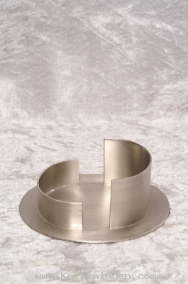 Kerzenständer vernickelt oval matt für Ovalstumpen Länge 65mm Breite 45mm Handarbeit der Firma Sandner