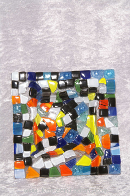 Glasschale/ Kerzenuntersetzer/ buntes Glas/ Handarbeit/ Auflagefläche: 75/75mm Länge/Breite